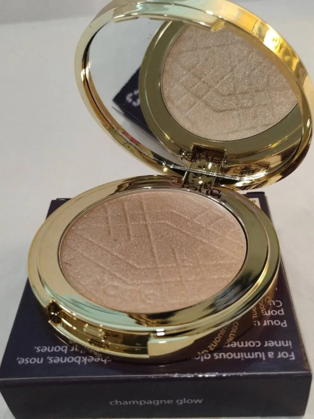tarte Amazonian Clay Shimmering Light Champagne Glow Highlighter Compact- NWT